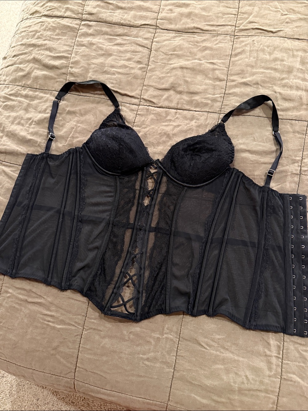 Victoria’s Secret black corset 34c
